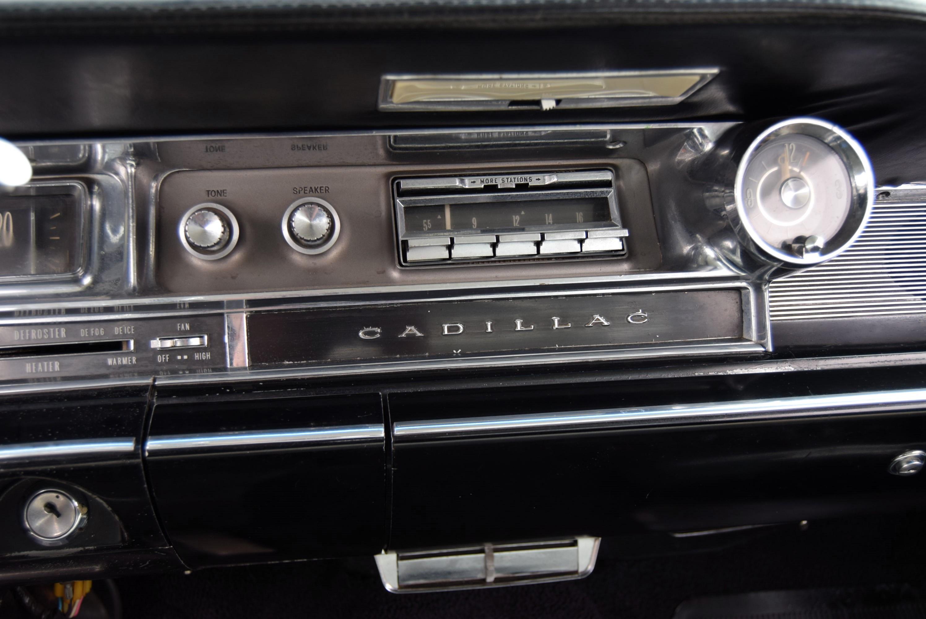 Cadillac Deville Sedan