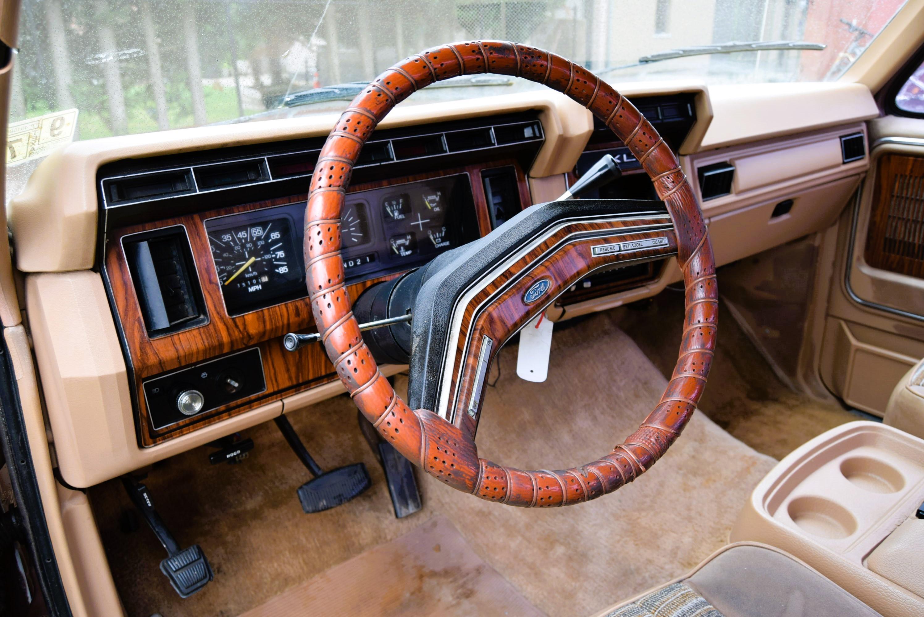 Ford F-250 Super Cab