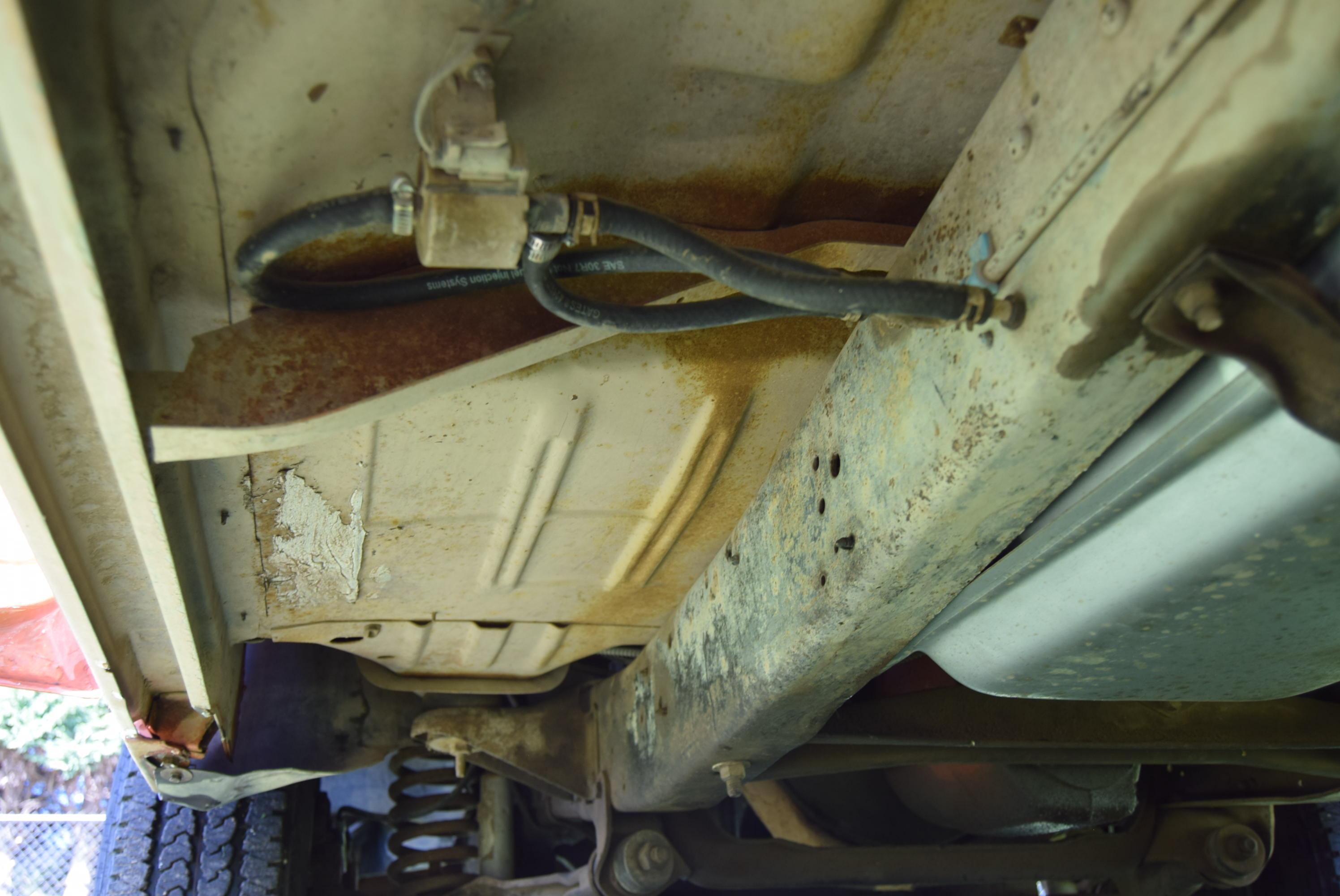 Ford F-250 CUSTOM 6..6L V8 400CID