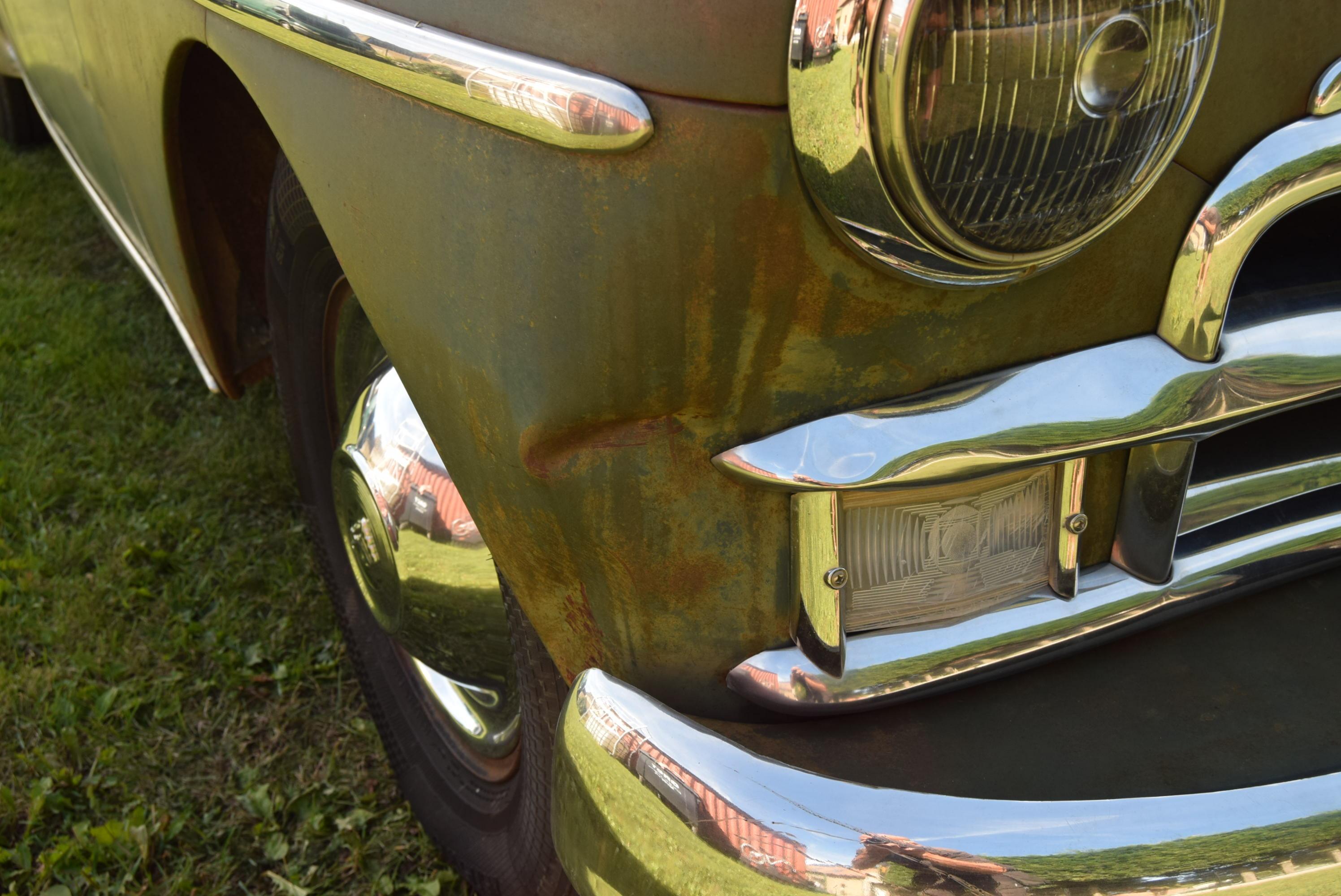 Plymouth Special Deluxe 3.6L L6 218CID