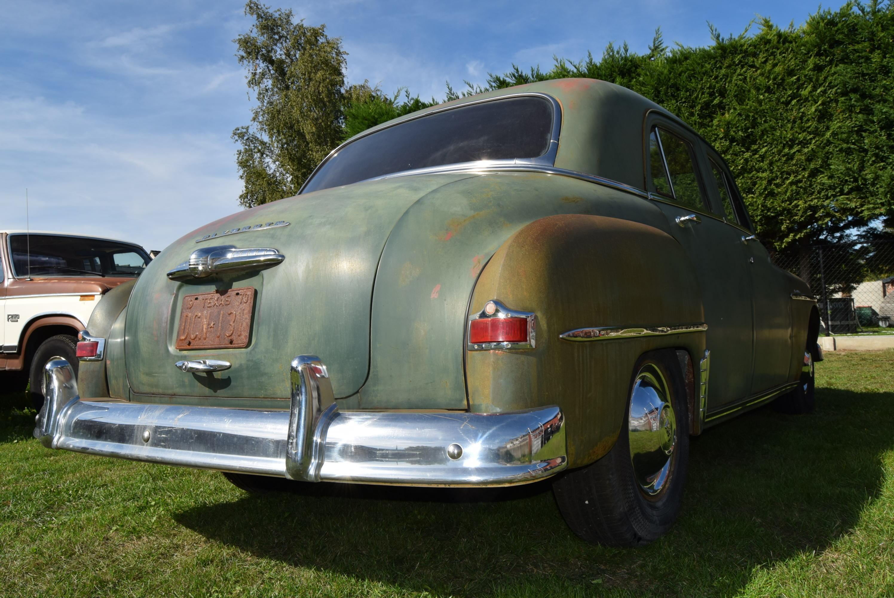 Plymouth Special Deluxe 3.6L L6 218CID