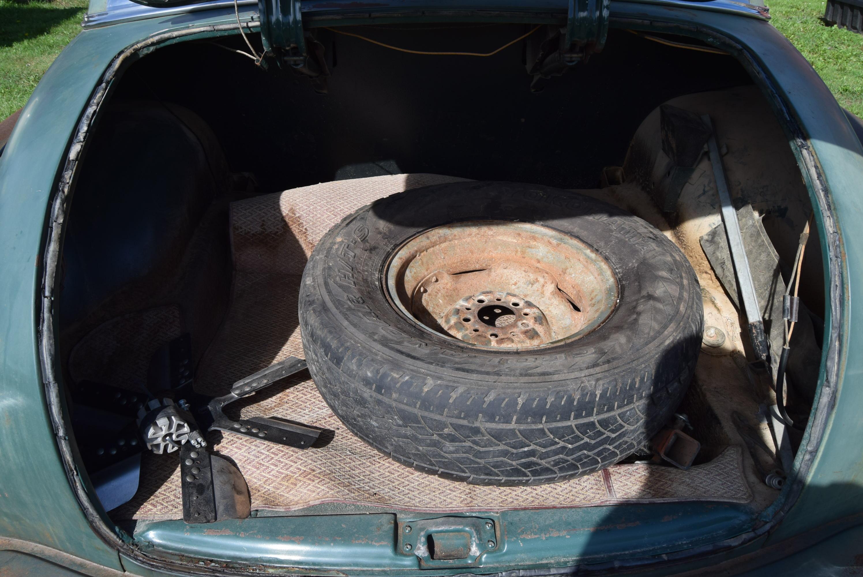 Plymouth Special Deluxe 3.6L L6 218CID