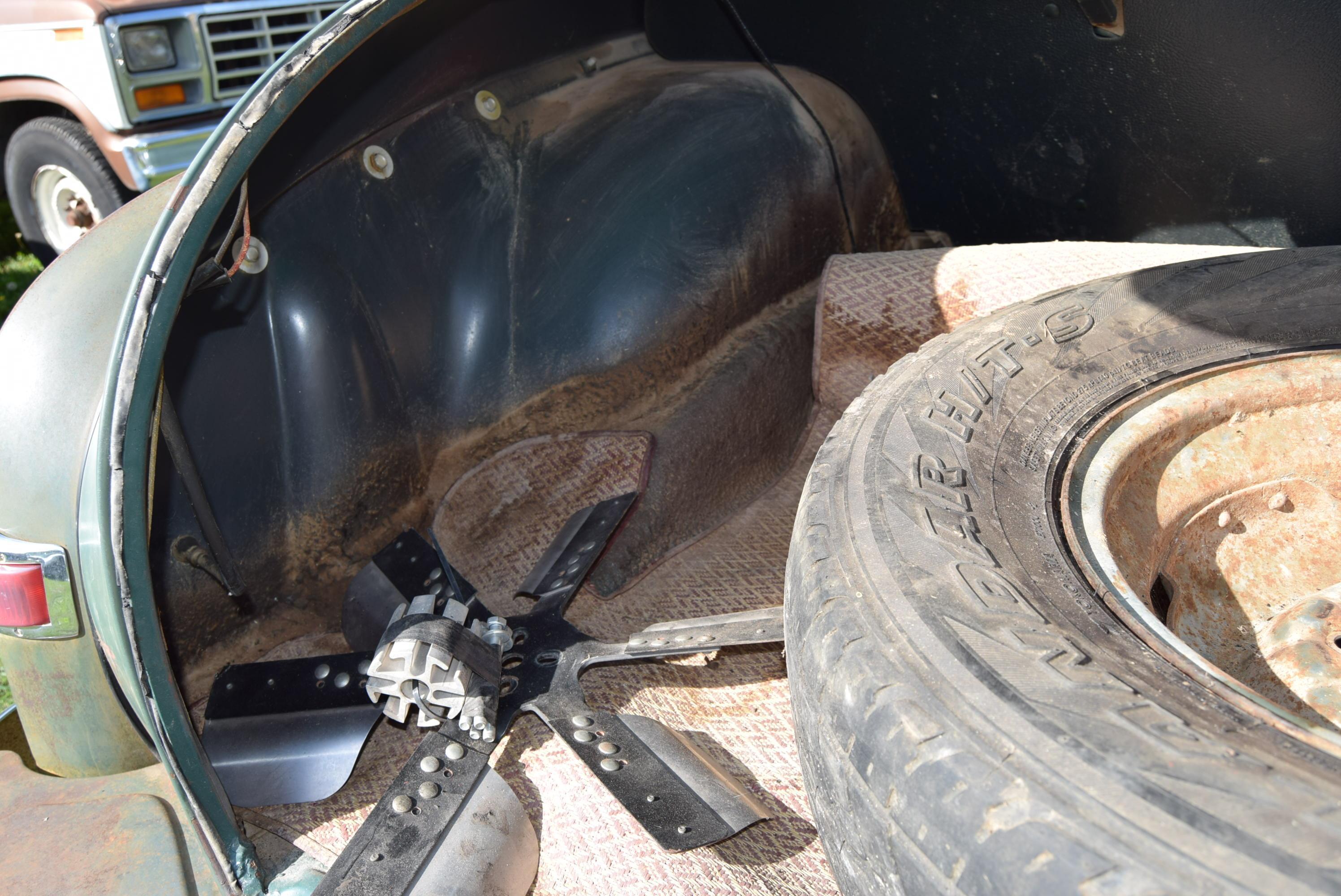 Plymouth Special Deluxe 3.6L L6 218CID