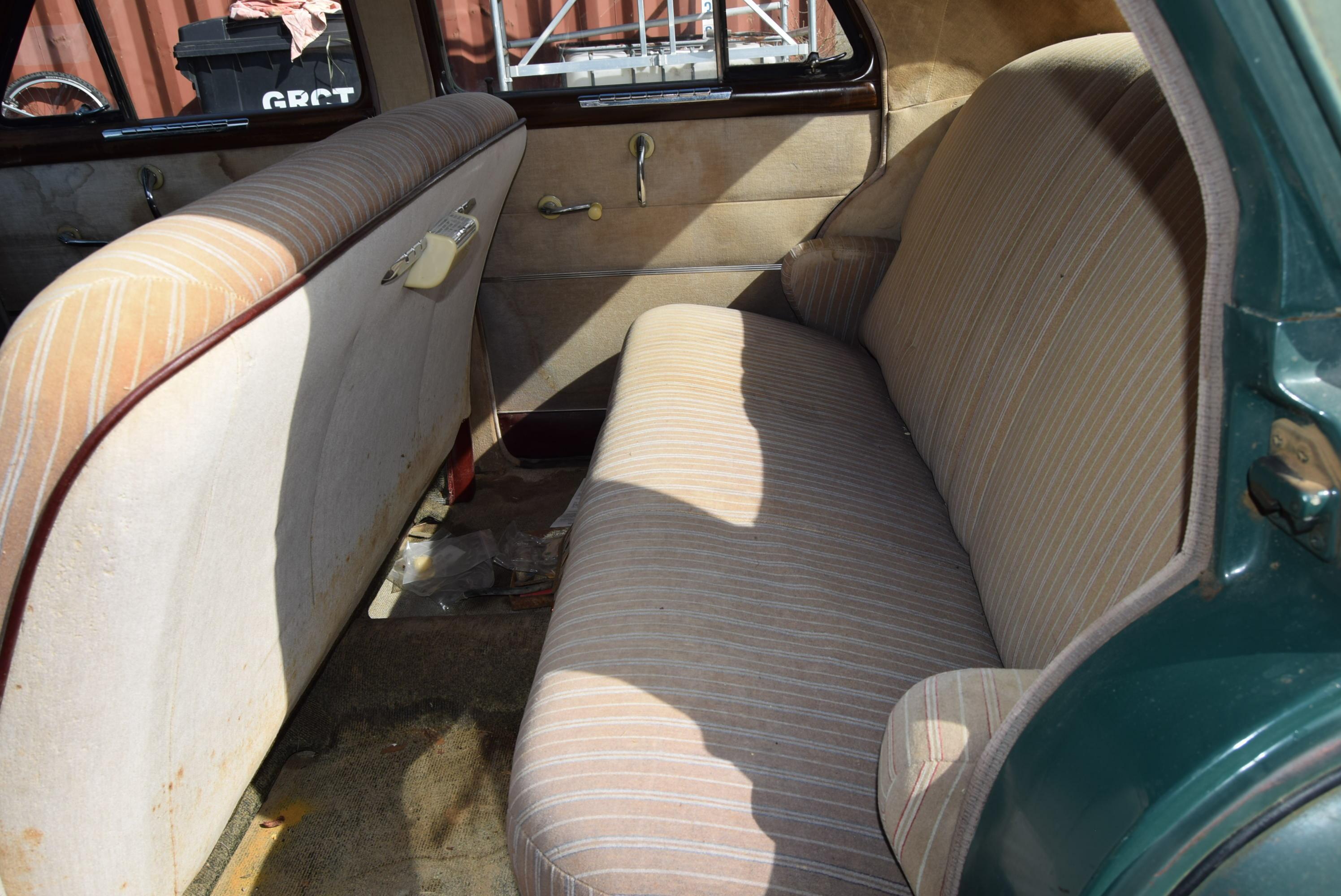 Plymouth Special Deluxe 3.6L L6 218CID