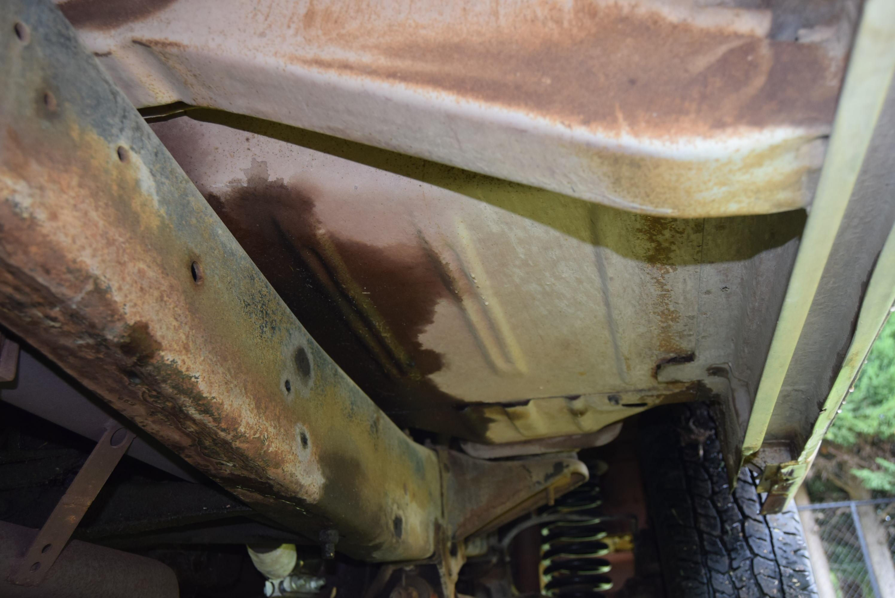 Ford F-250 5.9L V8 360CID