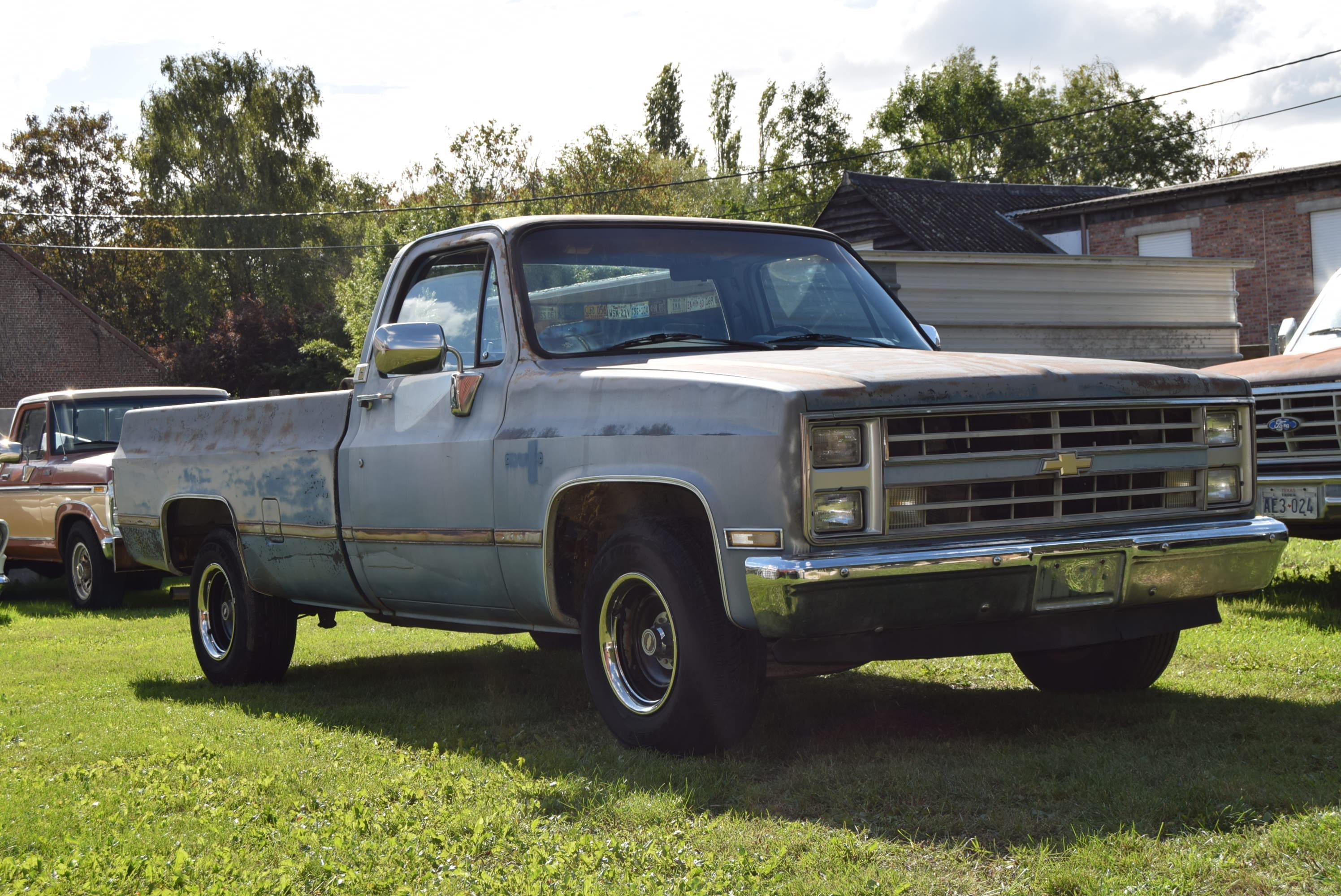 Chevrolet C 10 SILVERADO 5.7L V8 350CID 