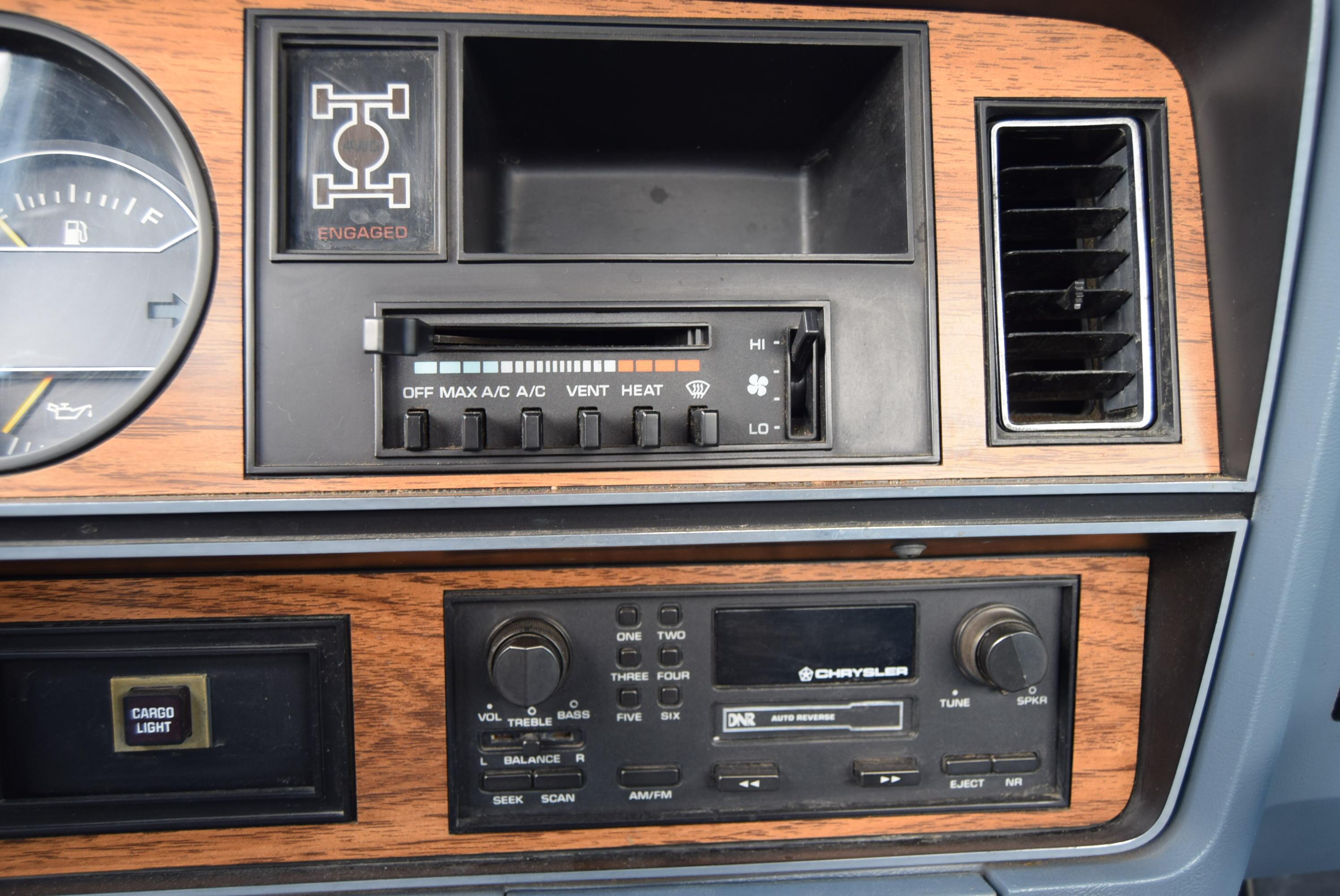 Dodge Ram Power Wagon 5.9L V8 360CID