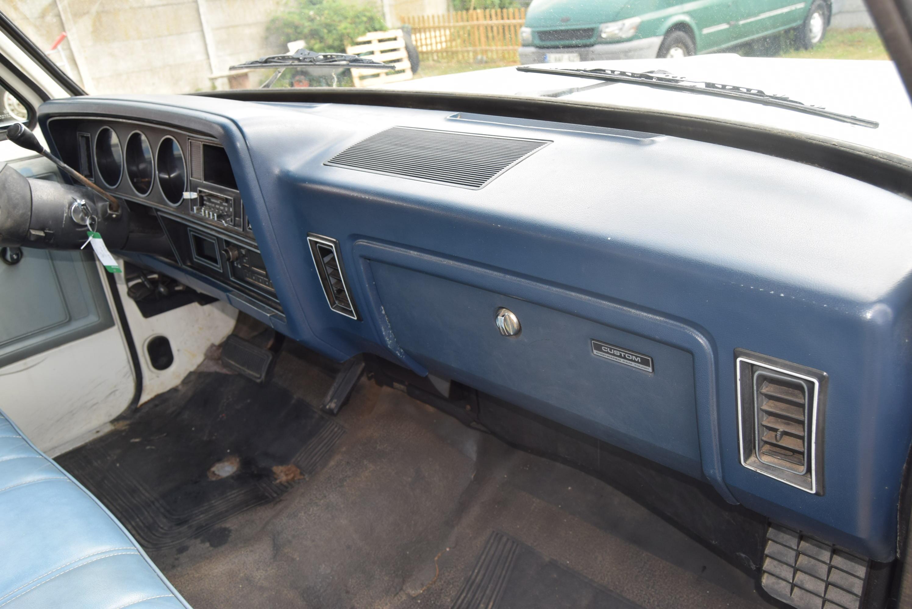 Dodge Ram 5.9L V8 360CID 