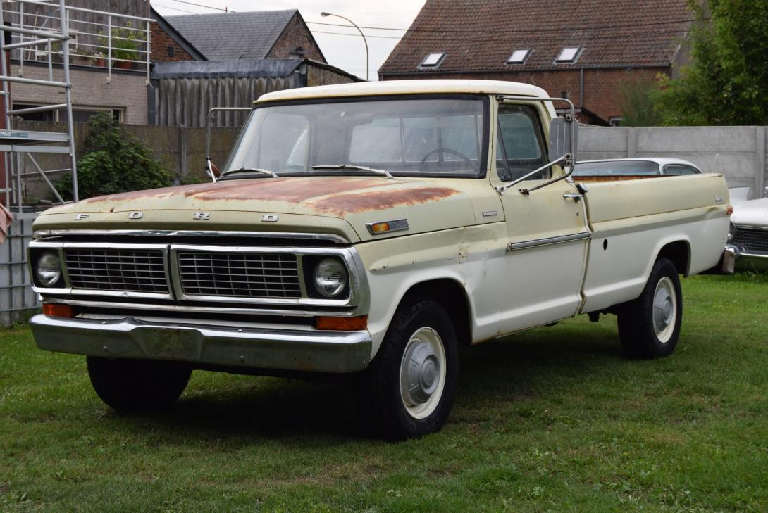 Ford F-250 6.4L V8 390CID